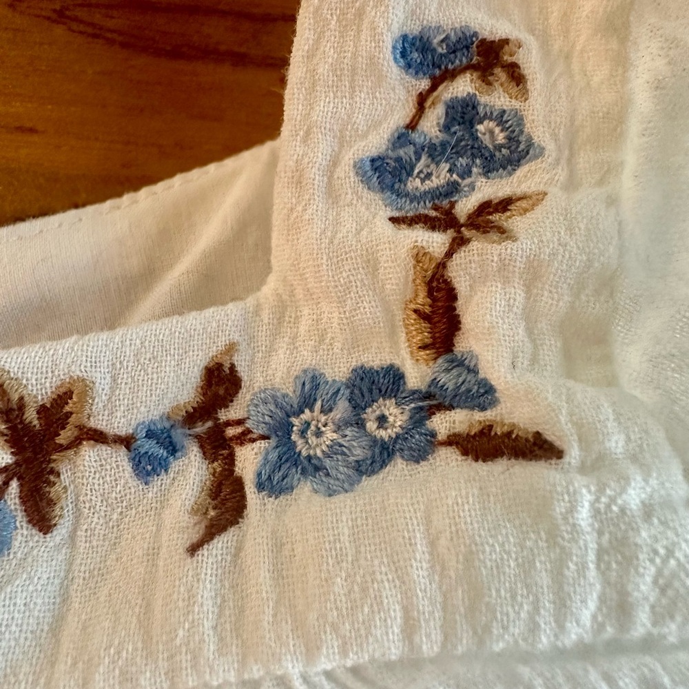 Janie and Jack Embroidered Floral Puff Sleeve Top - Picture 3 of 8